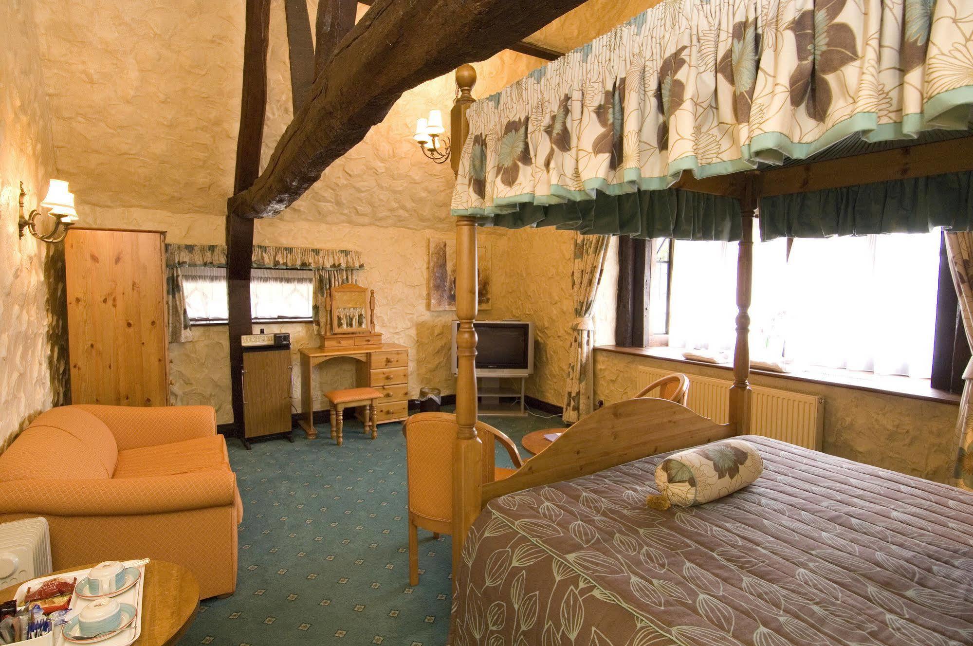 The Horseshoe Inn Herstmonceux Екстериор снимка