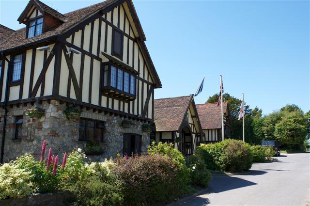 The Horseshoe Inn Herstmonceux Екстериор снимка
